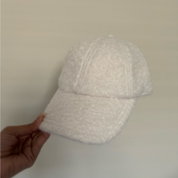 Baseball cap, cream color, XS/S fit, never worn - Picture 2 of 4